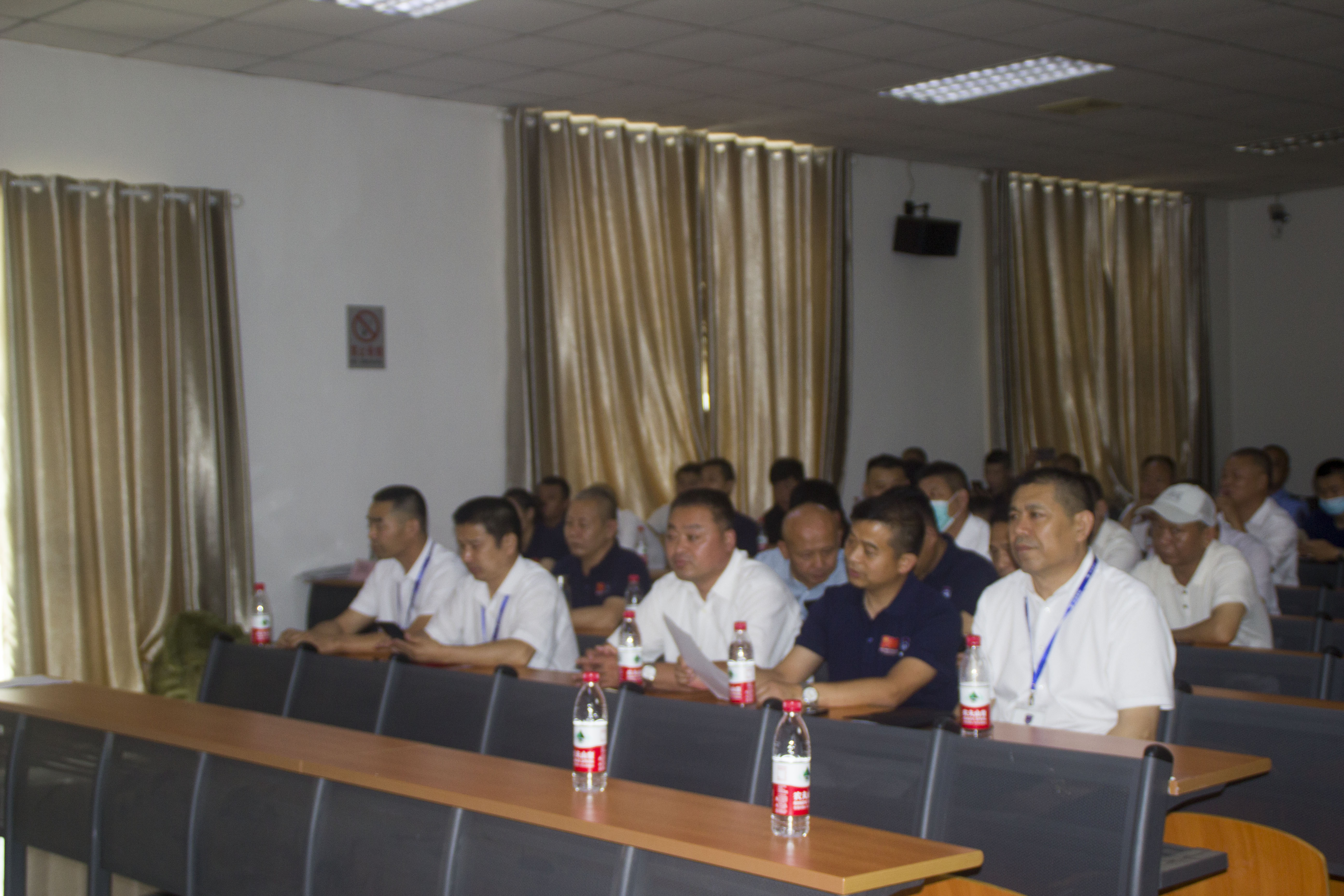 在线播放无码后入内射少妇