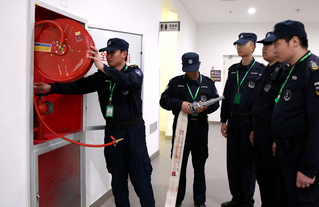 在线播放无码后入内射少妇